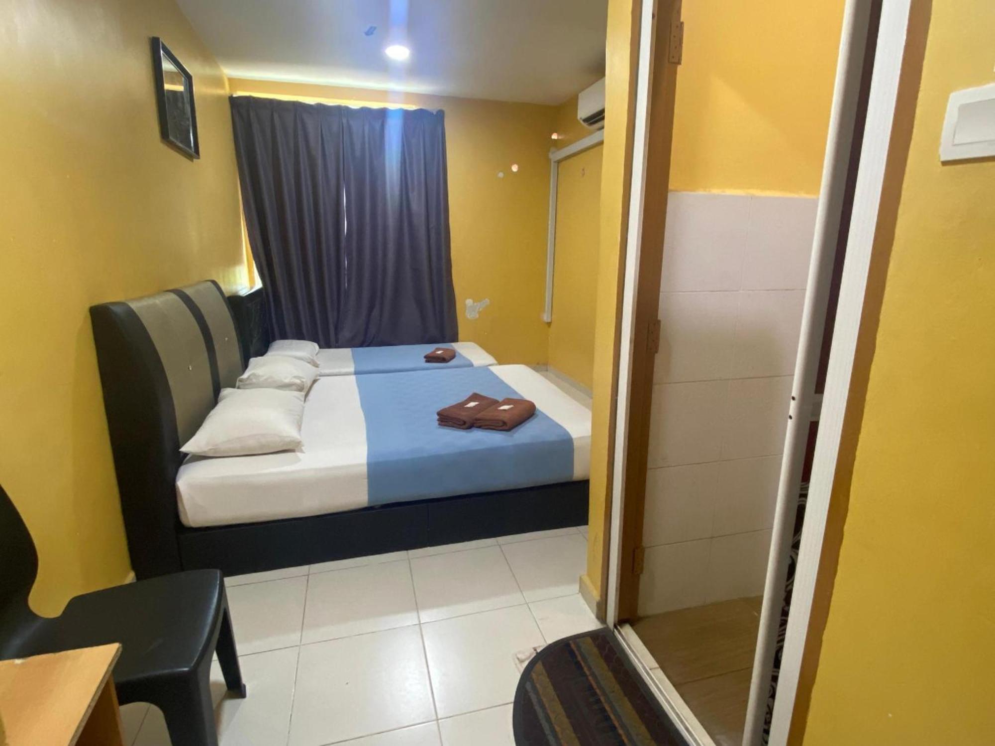 Oyo 91065 Hotel De Anjung Muadzam Shah المظهر الخارجي الصورة