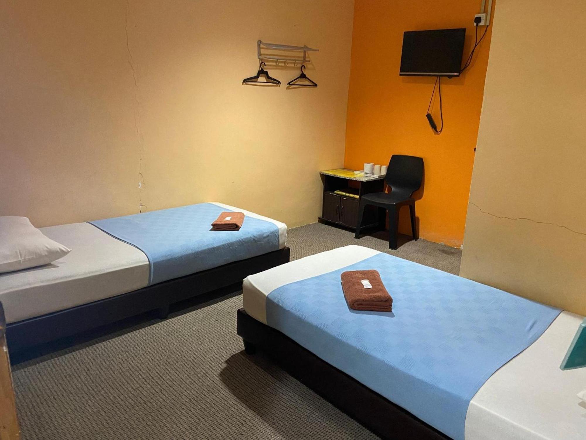 Oyo 91065 Hotel De Anjung Muadzam Shah المظهر الخارجي الصورة