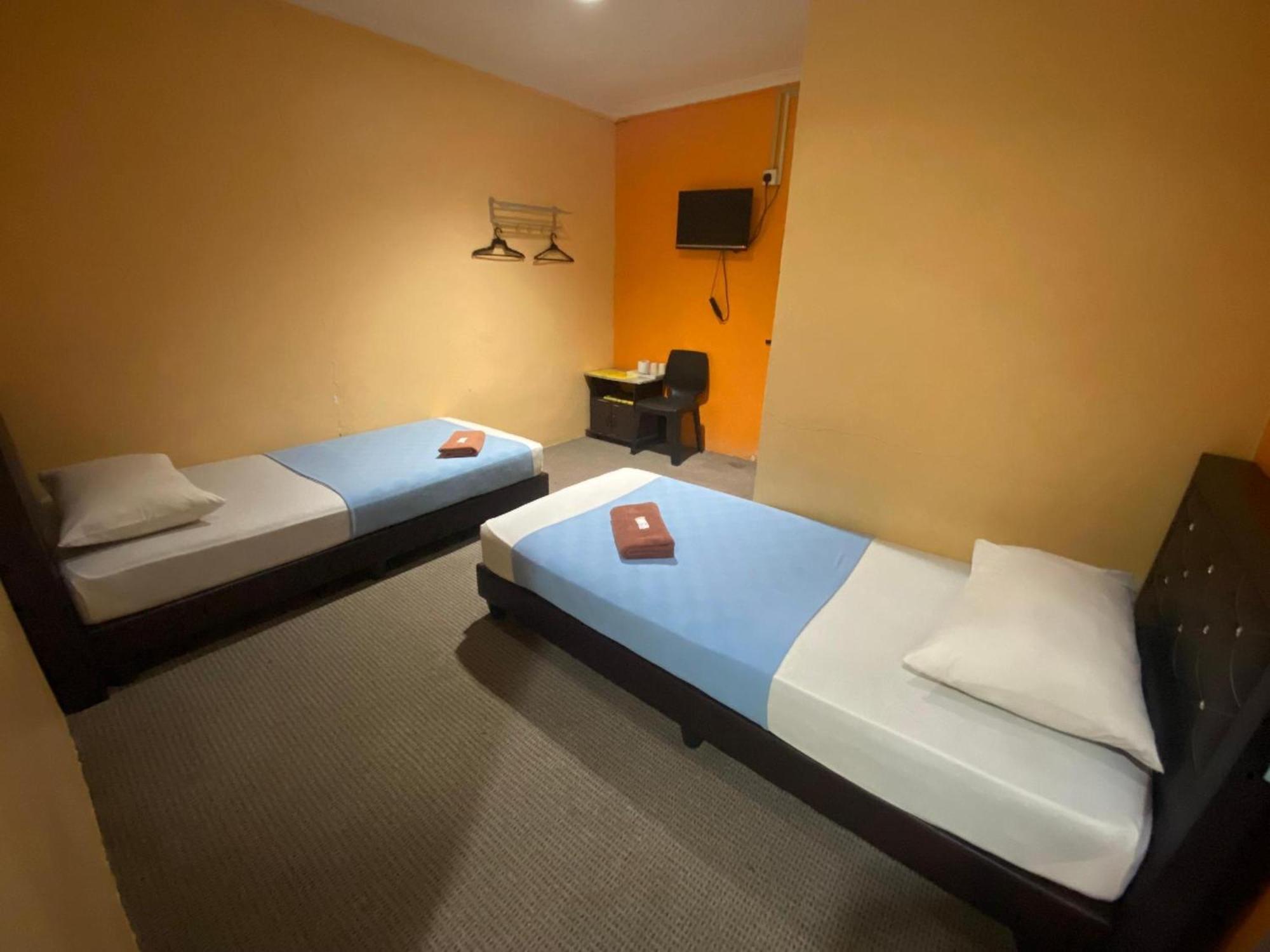 Oyo 91065 Hotel De Anjung Muadzam Shah المظهر الخارجي الصورة