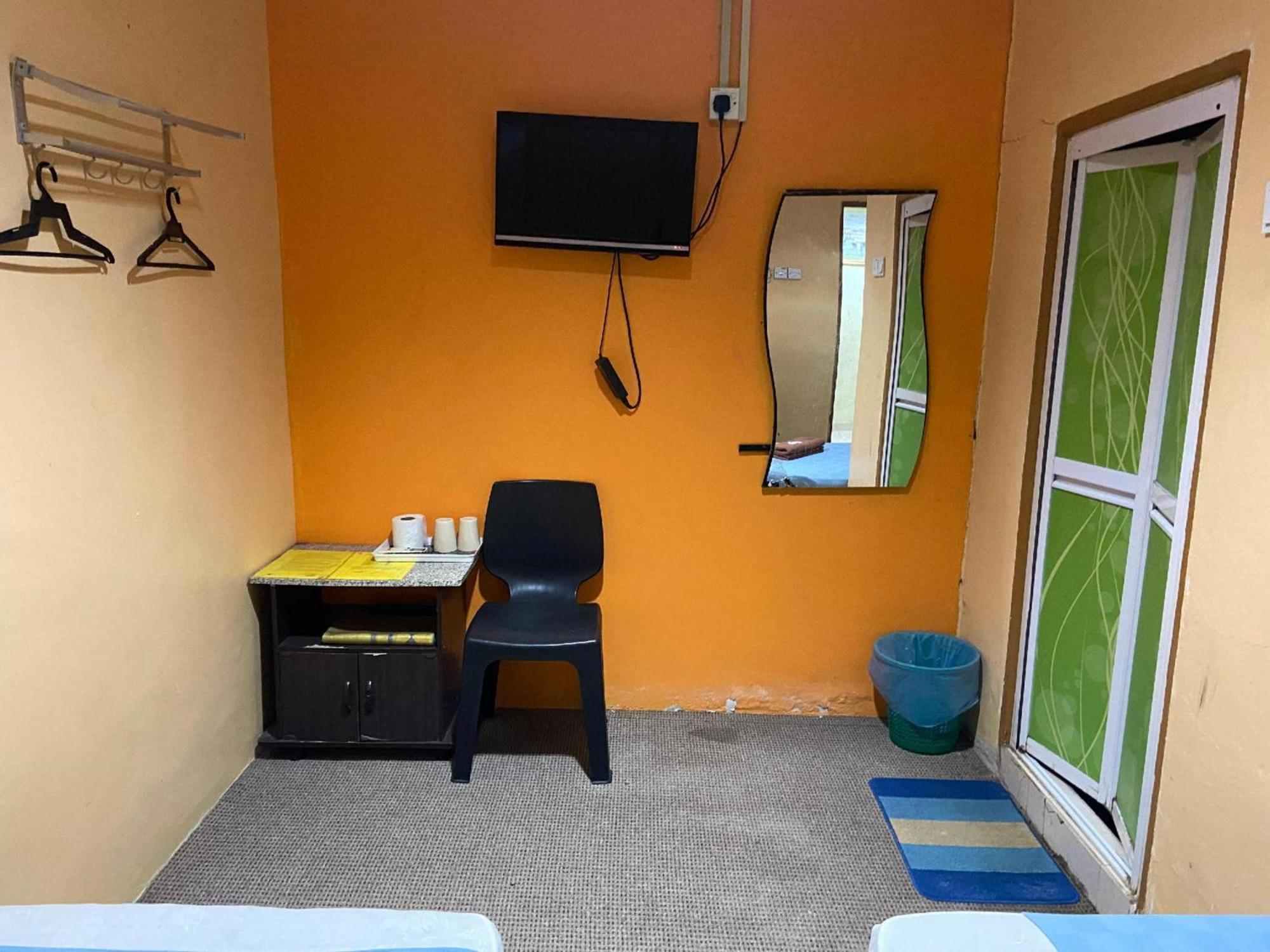 Oyo 91065 Hotel De Anjung Muadzam Shah المظهر الخارجي الصورة
